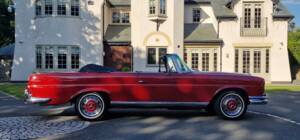 Image 17/44 of Mercedes-Benz 220 SE b (1962)