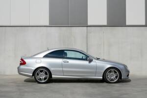 Bild 7/35 von Mercedes-Benz CLK 55 AMG (2003)