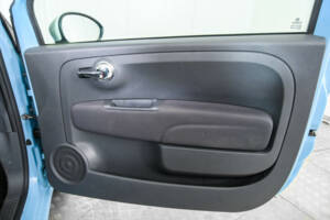 Image 20/50 of FIAT 500 C (2013)