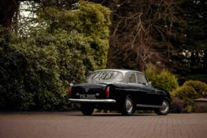 Image 21/50 of Bristol 409 (1967)