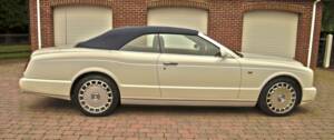 Image 13/50 of Bentley Azure (2009)