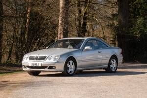 Image 46/50 of Mercedes-Benz CL 500 (2002)