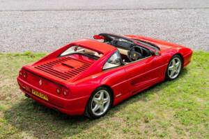 Bild 14/50 von Ferrari F 355 GTS (1997)
