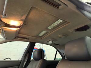 Immagine 11/18 di Mercedes-Benz S 600 L (2003)