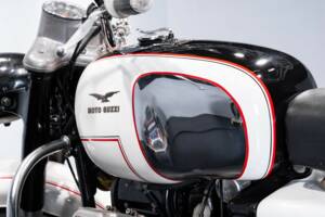 Immagine 24/30 di Moto Guzzi V 7 (1967)