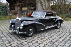 Image 11/20 of Mercedes-Benz 300 S (1953)