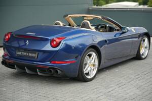 Image 22/50 of Ferrari California T (2015)