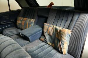 Bild 4/35 von Mercedes-Benz 280 SEL 3,5 (1972)