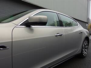 Image 23/90 of Maserati Quattroporte GTS (2013)