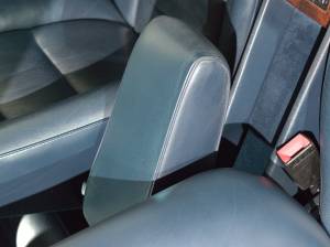 Image 24/30 de Mercedes-Benz 300 CE (1991)