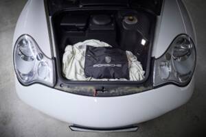 Imagen 43/98 de Porsche 911 Carrera 4S (2004)