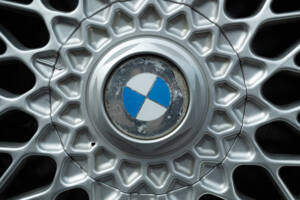 Image 9/34 of BMW 750iL (1989)