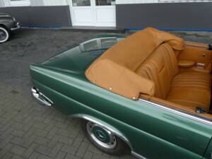 Afbeelding 17/26 van Mercedes-Benz 280 SE 3,5 (1970)