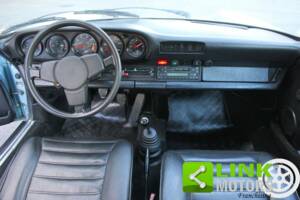 Image 2/10 of Porsche 911 SC 3.0 (1979)