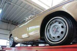 Image 10/50 of Volvo 1800 E (1972)