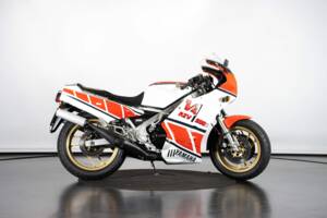 Immagine 5/50 di Yamaha RZV 500 R (1985)