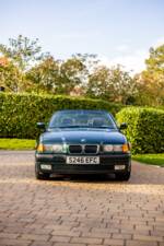 Image 18/49 of BMW 328i (1998)