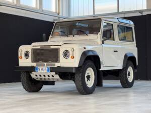 Bild 1/61 von Land Rover Defender 90 Td5 (2000)