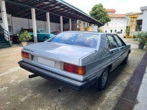 Image 10/47 de Maserati Quattroporte 4200 (1981)