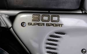 Image 24/54 de Ducati 900 SS (1977)