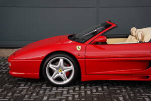 Bild 23/50 von Ferrari F 355 Spider (1999)