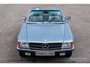 Imagen 9/28 de Mercedes-Benz 380 SL (1984)
