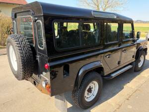 Bild 4/9 von Land Rover Defender 110 (2015)