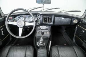 Bild 7/50 von MG MGB (1975)