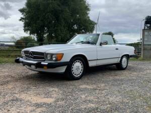 Bild 4/8 von Mercedes-Benz 560 SL (1986)