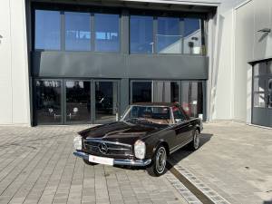 Image 8/19 of Mercedes-Benz 280 SL (1971)