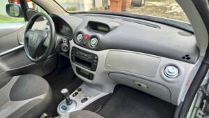 Image 35/54 of Citroën C3 1.6 16V (2004)