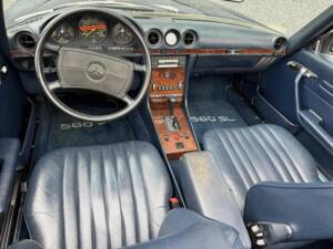 Image 30/50 of Mercedes-Benz 560 SL (1986)