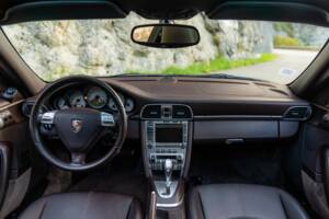 Image 8/13 of Porsche 911 Targa 4S (2008)