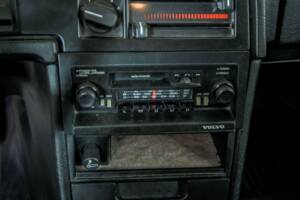 Image 24/50 of Volvo 740 GL (1987)