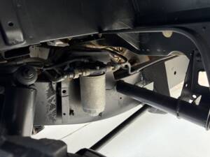 Bild 48/61 von Land Rover Defender 90 Td5 (2000)