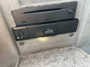 Bild 21/24 von Jaguar XJ 2.7 D (2007)