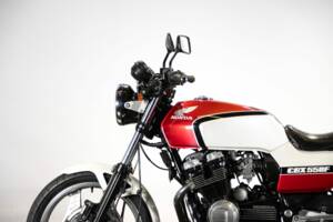 Image 24/50 of Honda CBX 550 F (1982)