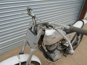 Immagine 7/38 di BSA Bantam D 14/4 Supreme (1968)
