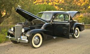 Bild 24/50 von Cadillac V-16 (1938)