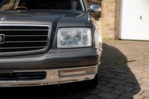 Bild 24/50 von Toyota Century (2003)
