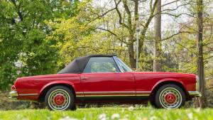 Image 4/64 de Mercedes-Benz 280 SL (1969)
