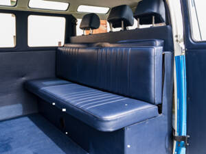 Image 66/80 of Volkswagen T1 Samba (1966)