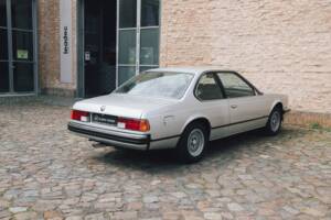 Bild 21/106 von BMW 633 CSi (1976)