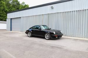 Image 12/108 de Porsche 911 Carrera 3.2 (1989)