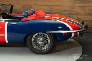 Immagine 8/8 di Jaguar E-Type (1970)