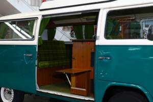 Bild 19/38 von Volkswagen T2b Camper (1974)