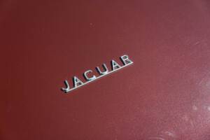 Image 19/50 de Jaguar E-Type 3.8 (1964)