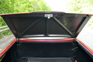 Image 38/50 of Mercedes-Benz 300 SL (1988)