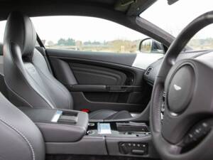 Bild 14/50 von Aston Martin DBS (2010)