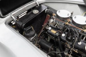 Afbeelding 47/113 van AC Greyhound (1961)